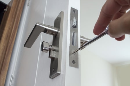 commercial lock change